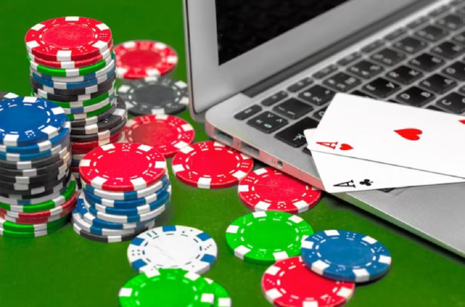 Free Online Casino Games vs Real Money Games